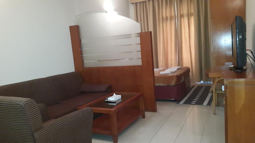 Al Raien Hotel Apartment Dubai Eksteriør billede